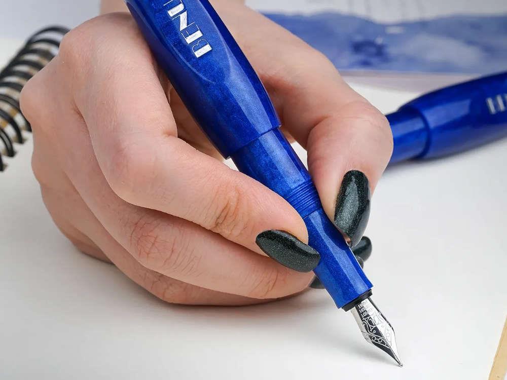 Benu Pixie Royal Blue Fountain Pen, Blue, 24.2.3.5.0 - Nib M
