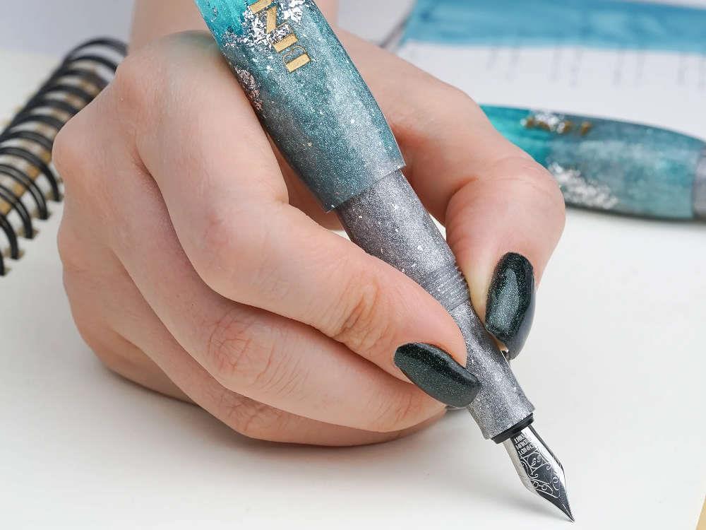 Benu Pixie Aqua Glow Fountain Pen, Turquoise, 24.2.2.5.0 - Nib M