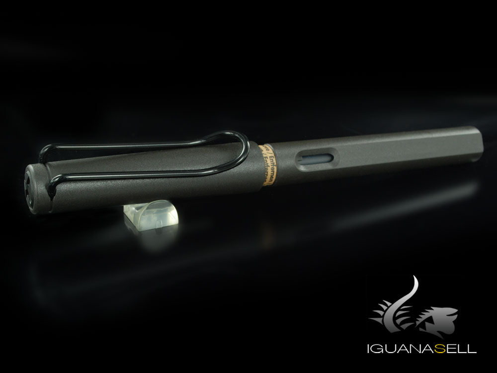 Lamy Safari Umbra Fountain Pen, Plastic, Matt Black, 1203065
