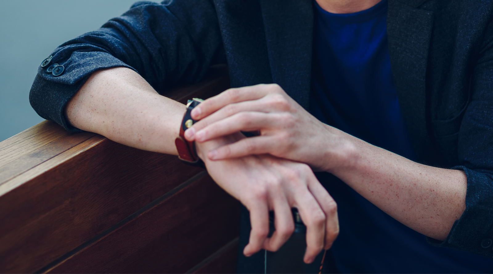 How to set the time on your watch