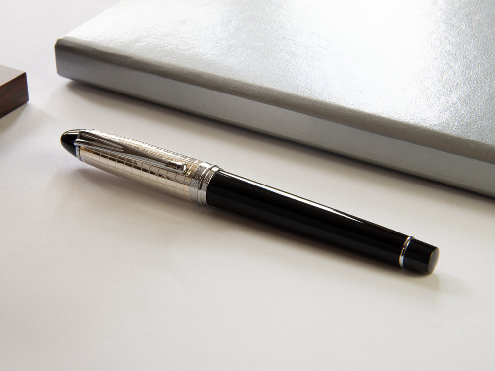 Aurora Ipsilon Quadra Fountain Pen, Resin, Black, Silver, B14CQN