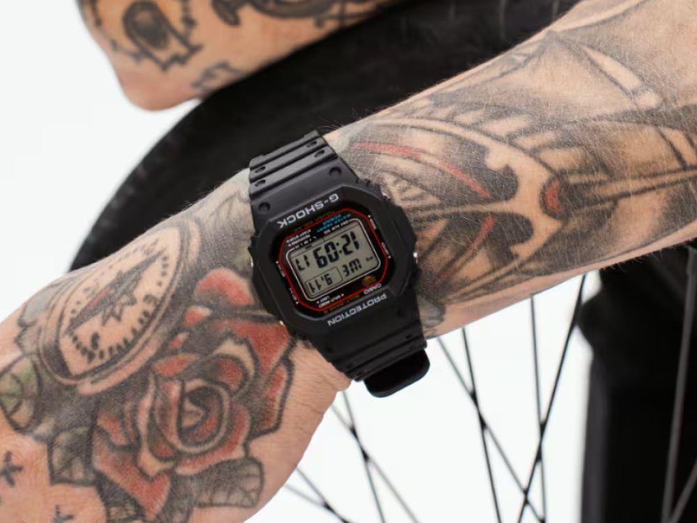 G-SHOCK Casio The Origin Quartz Watch, Black, 46.7 × 43.2mm, GW-M5610U-1ER