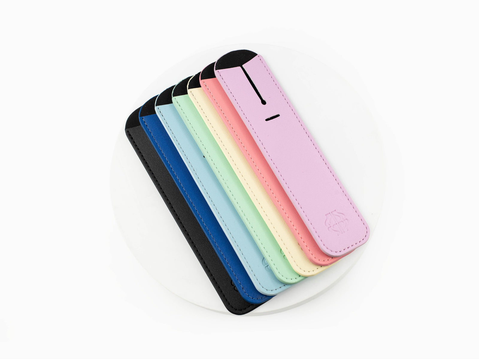 Iguana Writing Pouch Black