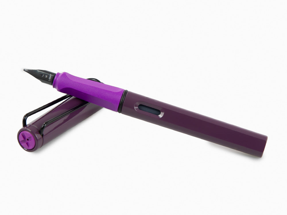 Lamy Safari Violet Blackberry Fountain Pen, Black Resin, 1238385