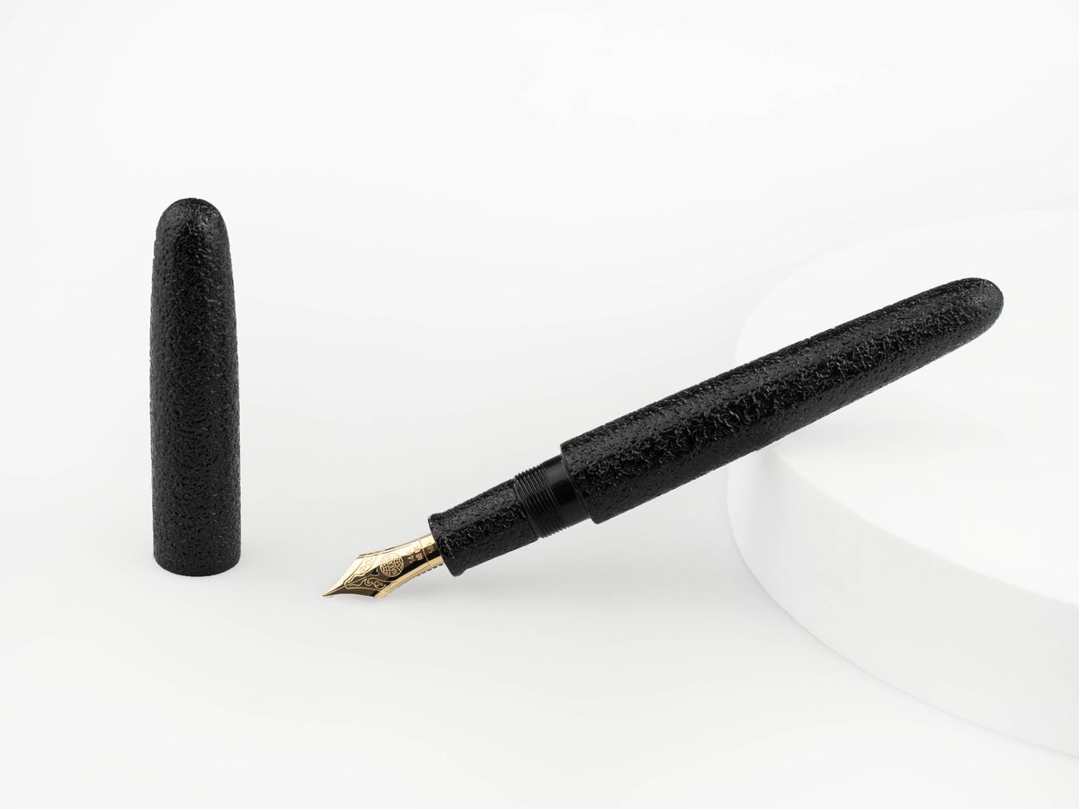 Nakaya Cigar Fountain Pen Portable, Kuro-Ishime, Ebonite, 14k Gold