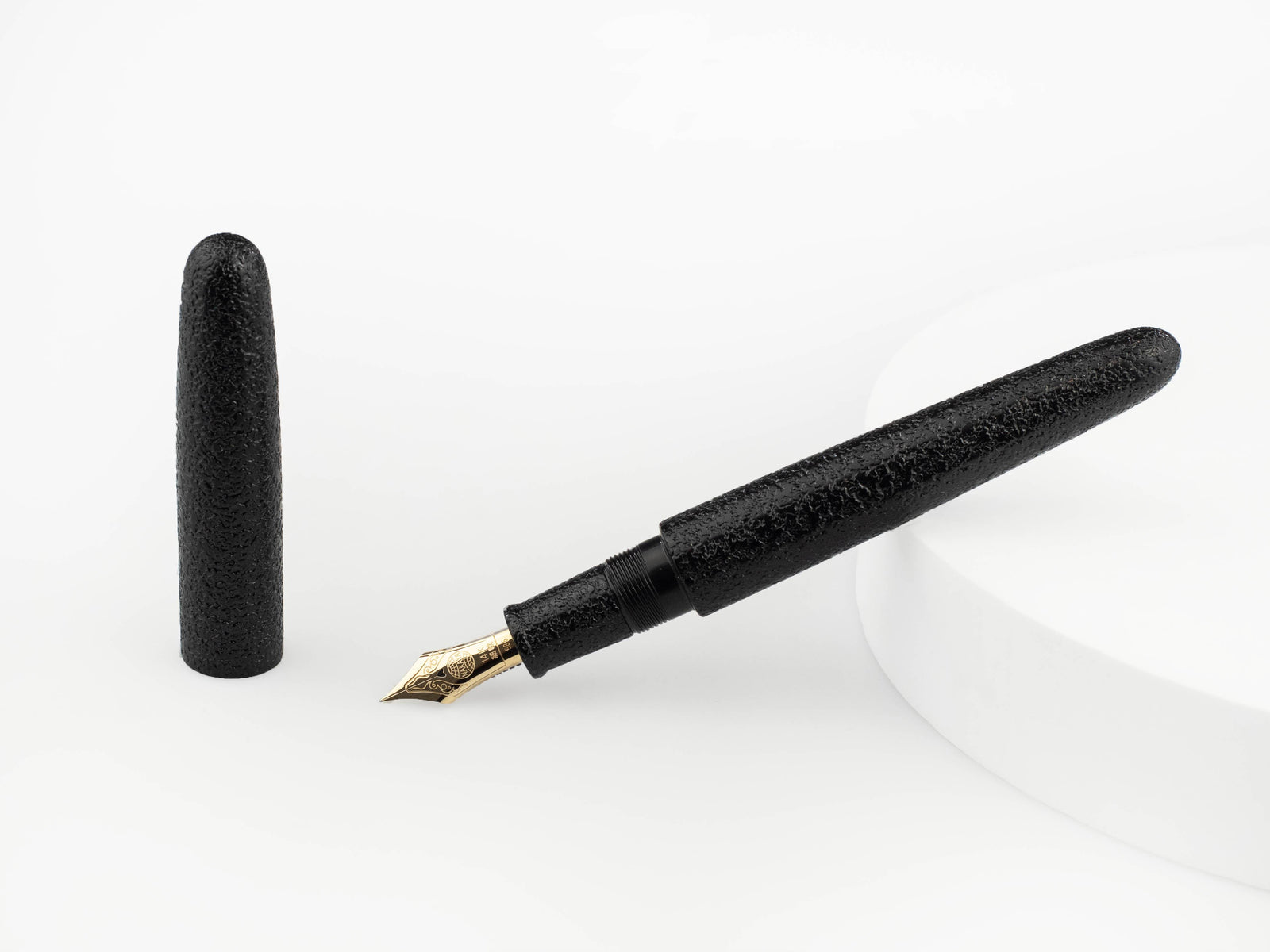 Nakaya Cigar Fountain Pen Portable, Kuro-Ishime, Ebonite, 14k Gold