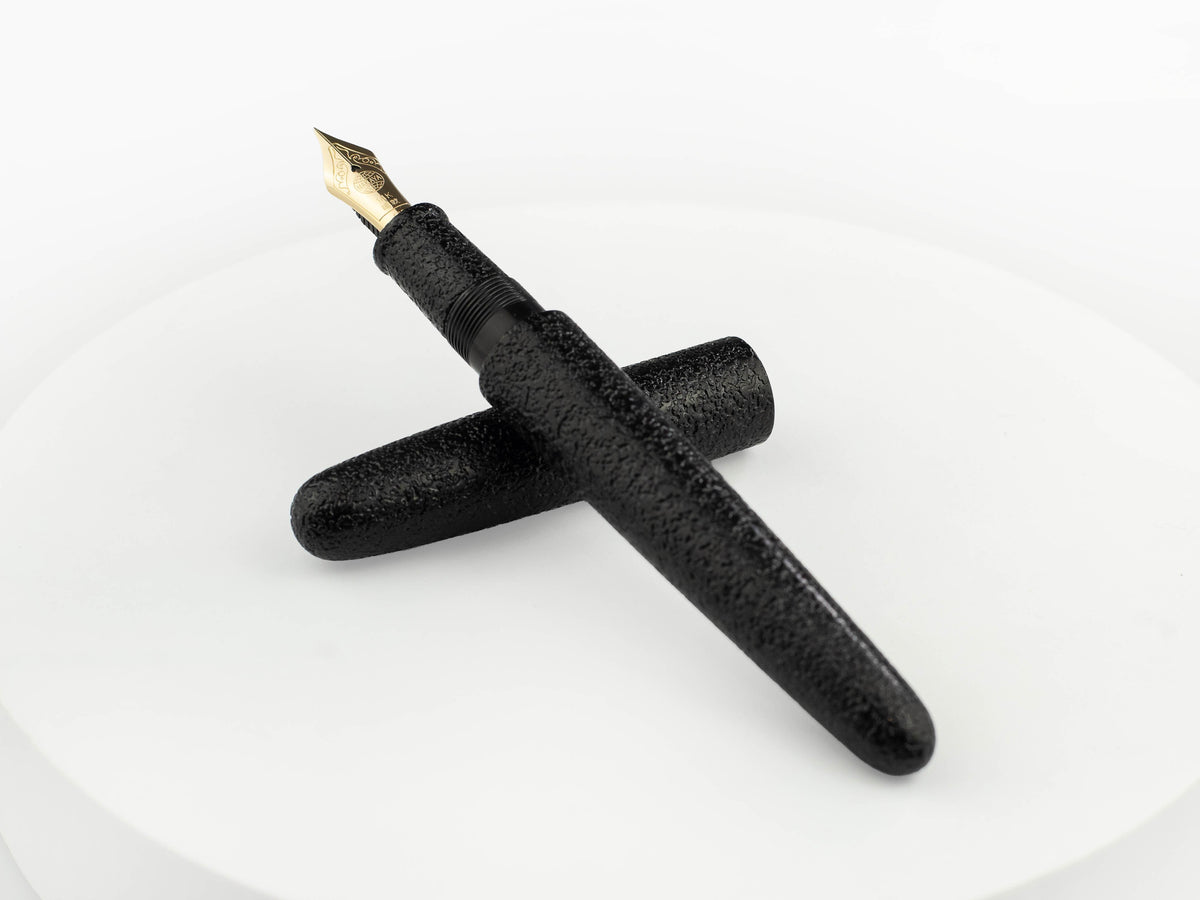 Nakaya Cigar Fountain Pen Portable, Kuro-Ishime, Ebonite, 14k Gold