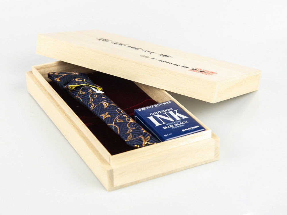 Nakaya Desk Fountain Pen, Aka-Tamenuri, Elastic finishing